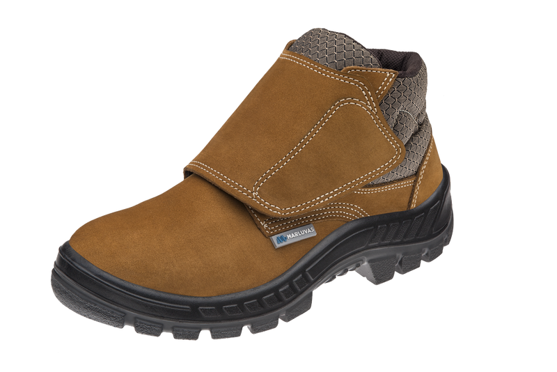 Bota da linha Trekking (50B26-CB-VEL-NUB)